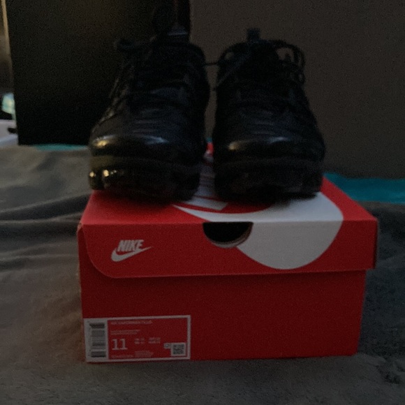 AIR VAPORMAX PLUS - Picture 4 of 5